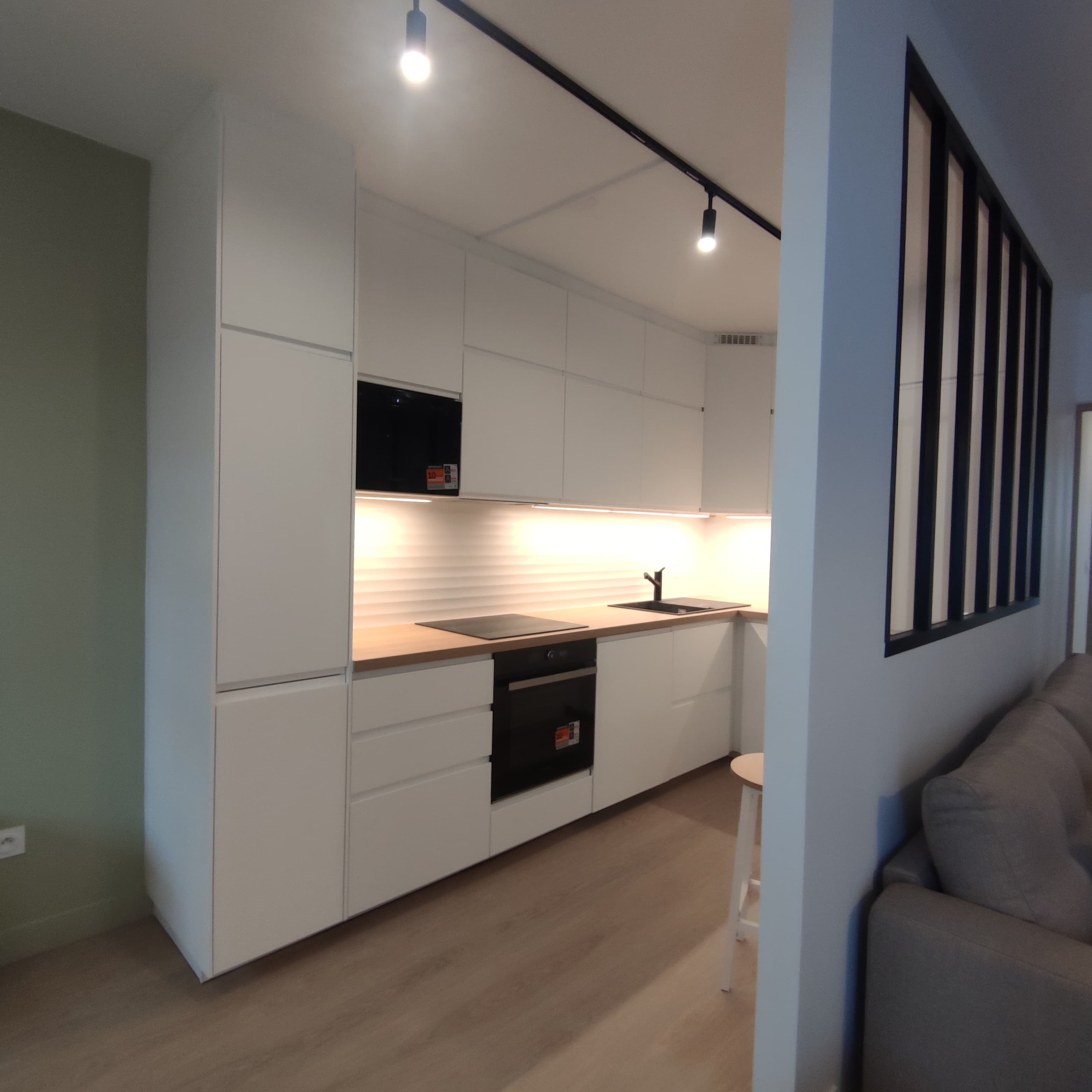 Cloisons et structures métalliques Cloisons et structures métalliques